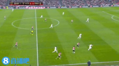 博尔哈：哈兰德是目前足坛最佳中锋；历史最佳中锋是德罗巴