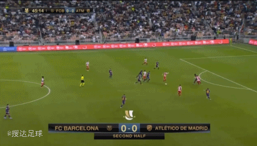 莱斯特城球迷赴意大利观战瓦尔迪比赛并合影