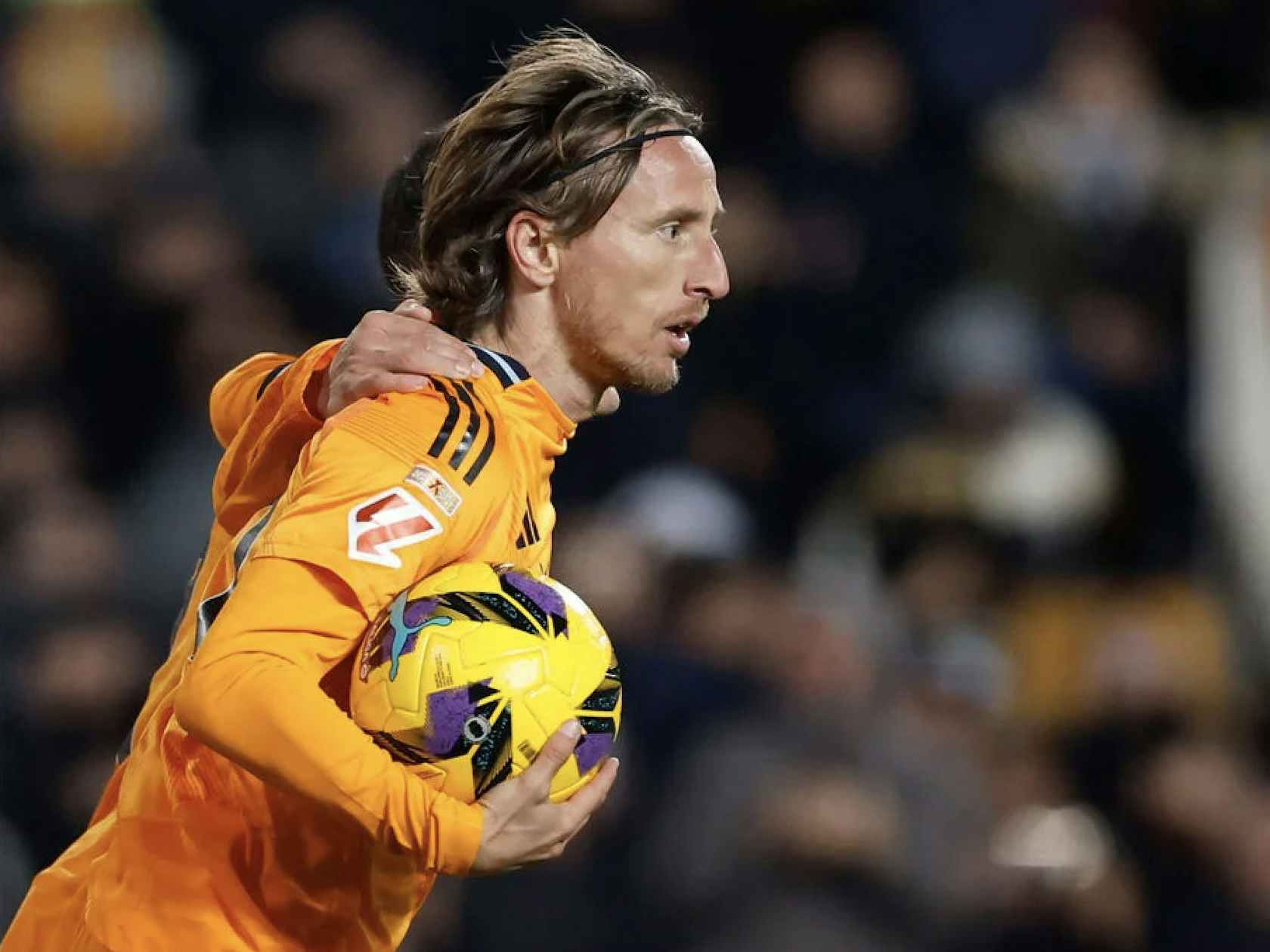 海牛客场2-2浙江成功保级，弗兰克告别战破门，韦林顿双响