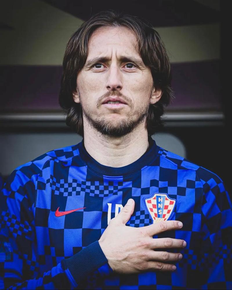 费尔明伤愈复出，巴塞罗那迎战贝蒂斯再添强援