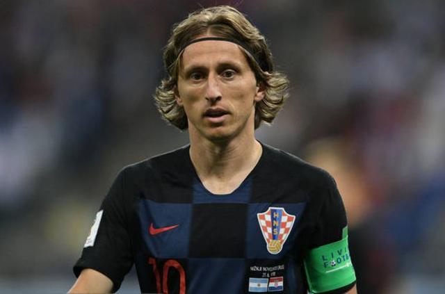 哈维·阿隆索的皇马困境：教练权威与球星共存的艺术